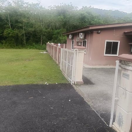 Aliza Scawa Homestay Kuala Pilah Exteriör bild