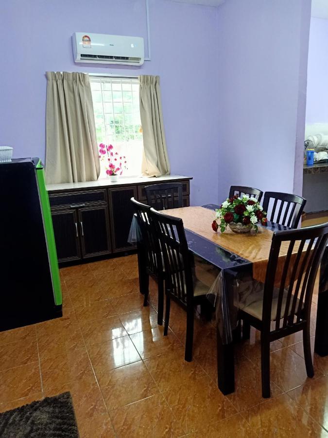 Aliza Scawa Homestay Kuala Pilah Exteriör bild