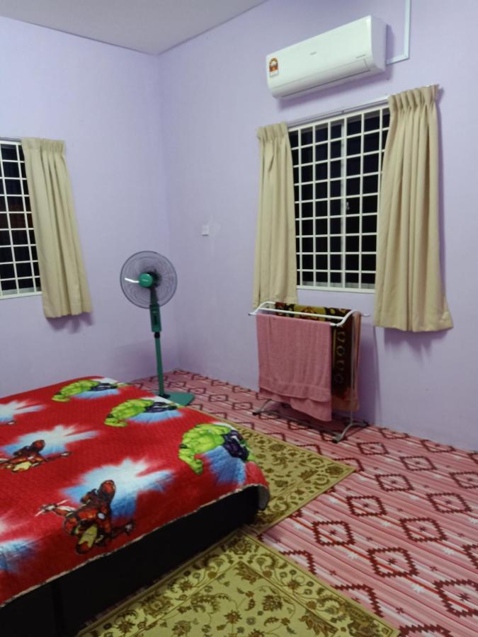 Aliza Scawa Homestay Kuala Pilah Exteriör bild