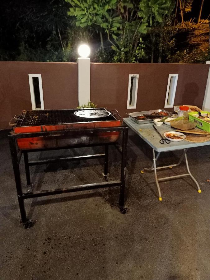 Aliza Scawa Homestay Kuala Pilah Exteriör bild