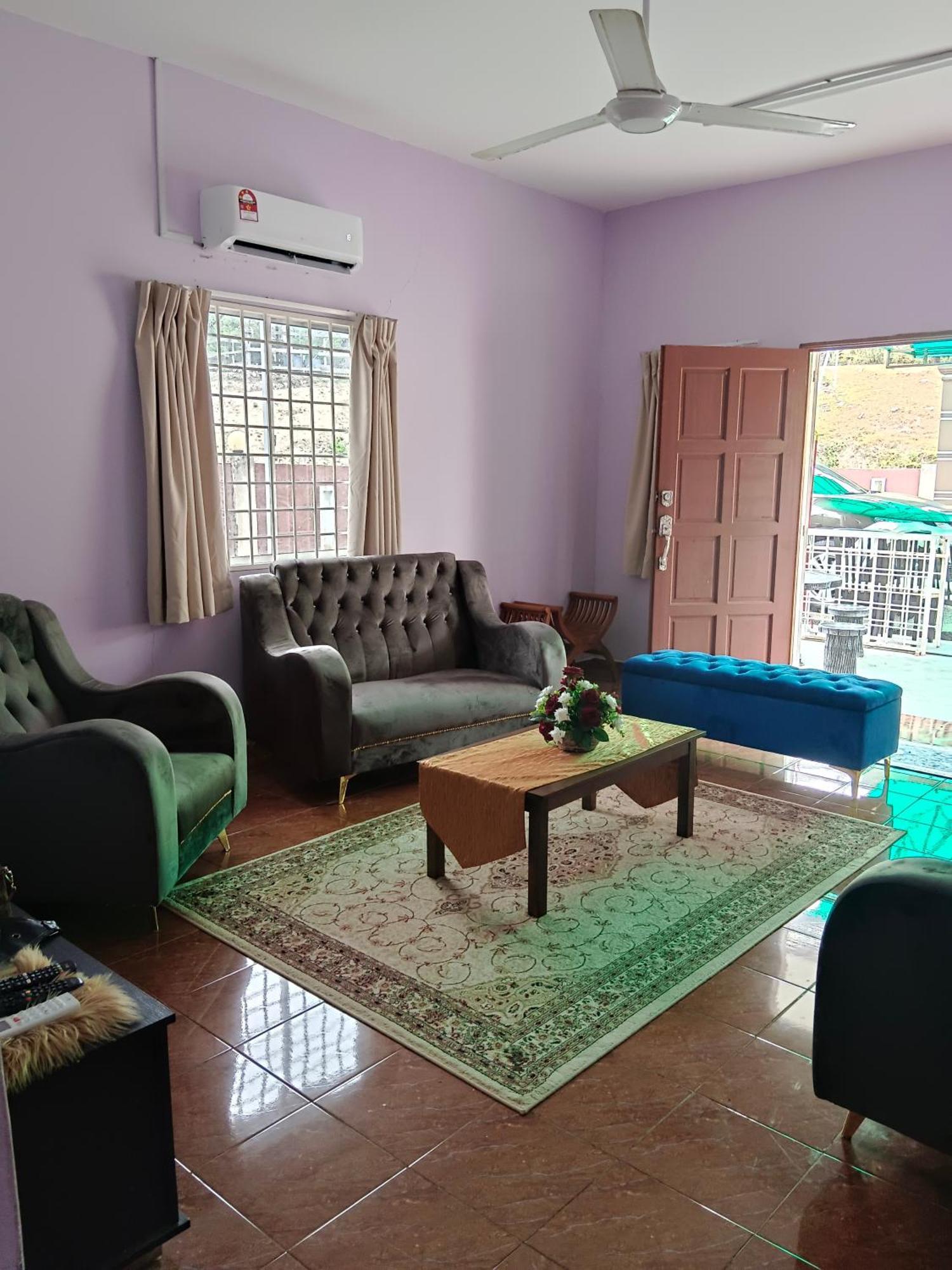 Aliza Scawa Homestay Kuala Pilah Exteriör bild